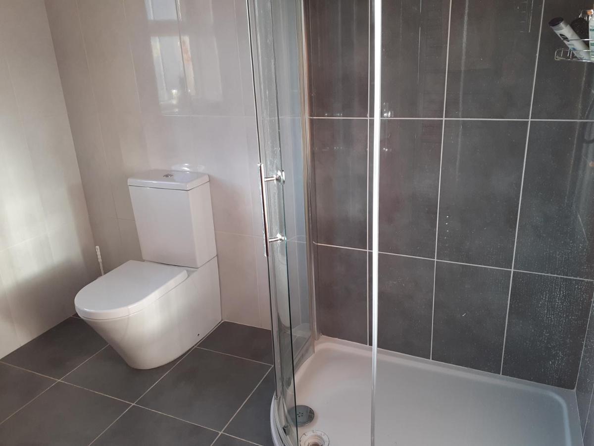Private Room In Superb House Bed 1 Nobber Buitenkant foto